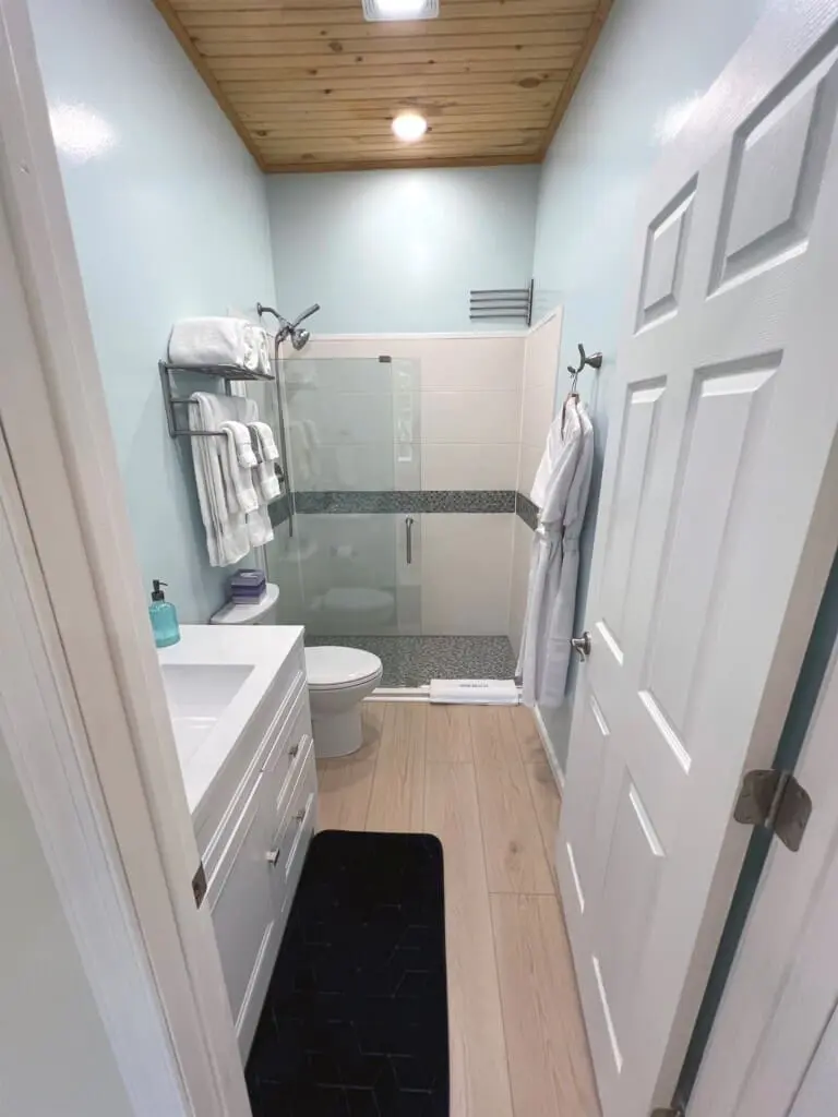 16e1a3418d124f7f84c4ce6cdc9374dd LargeOriginal.jpg