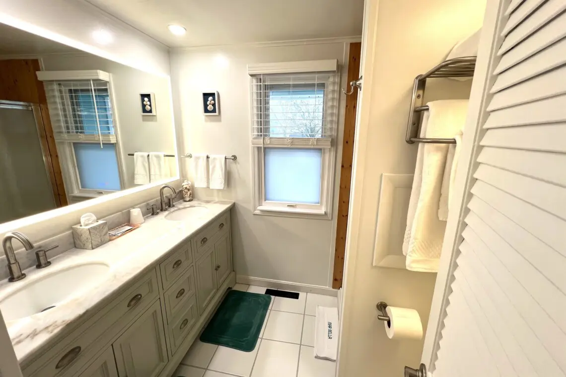 273e145194d54e46a0788da3cfa25f6d LargeOriginal.jpg