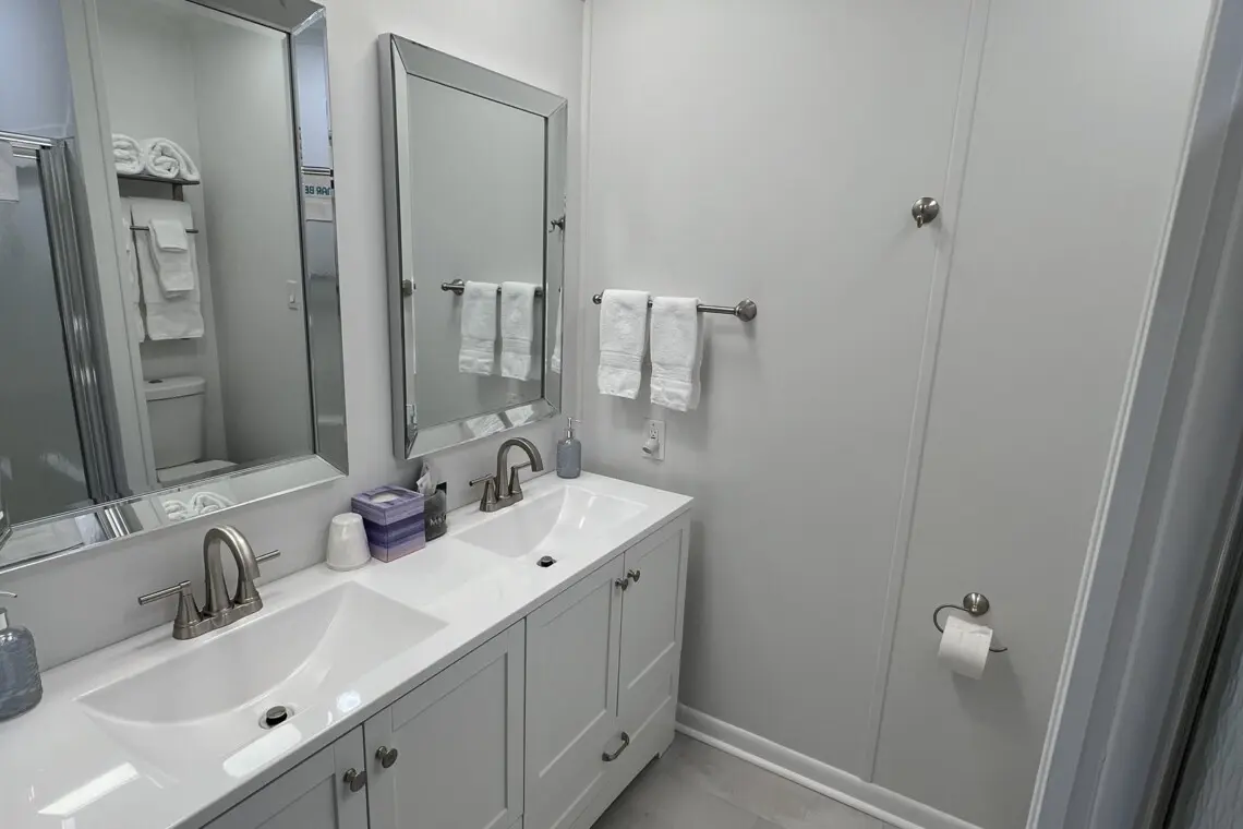 2b26bf07f7e74552a2689296e75a6845 LargeOriginal.jpg