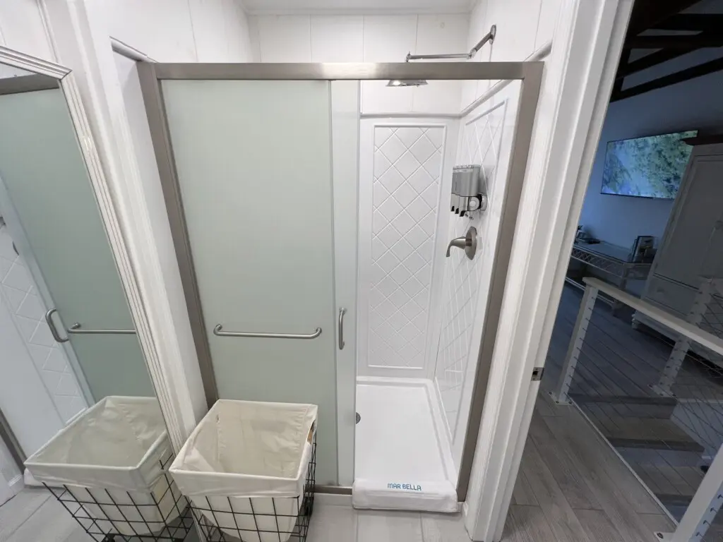 3fe44af555dd402aadc699b7fa63b269 LargeOriginal.jpg