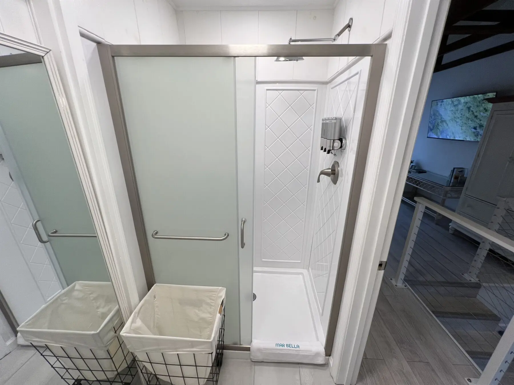 3fe44af555dd402aadc699b7fa63b269 LargeOriginal.jpg