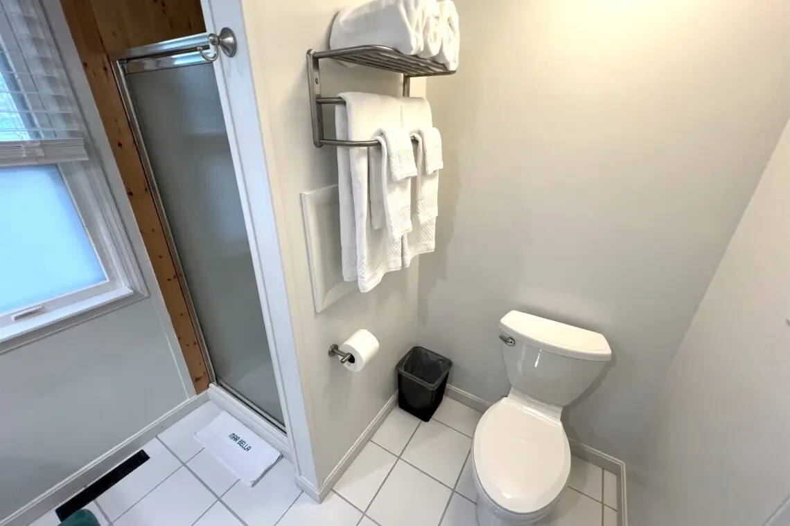 4498add380774ddd8cd9e8e7c46012b6 LargeOriginal.jpg