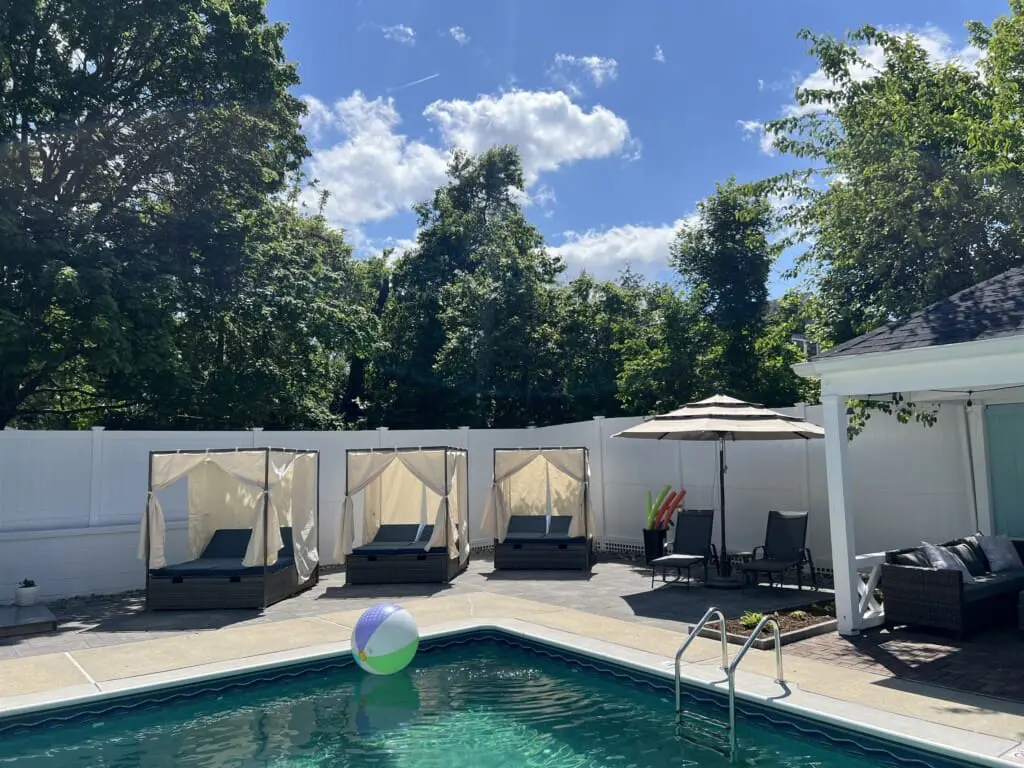 4f3213c9b1d4473d9c40c623e9d189fc LargeOriginal.jpg