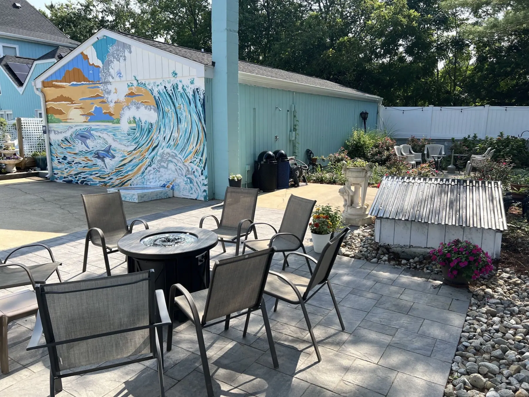 6ad83e110b414e7e95f9c8d4d3766b40 LargeOriginal.jpg