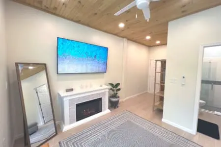 71bbd188f4b145e0bbddcf4499681300 LargeOriginal.jpg