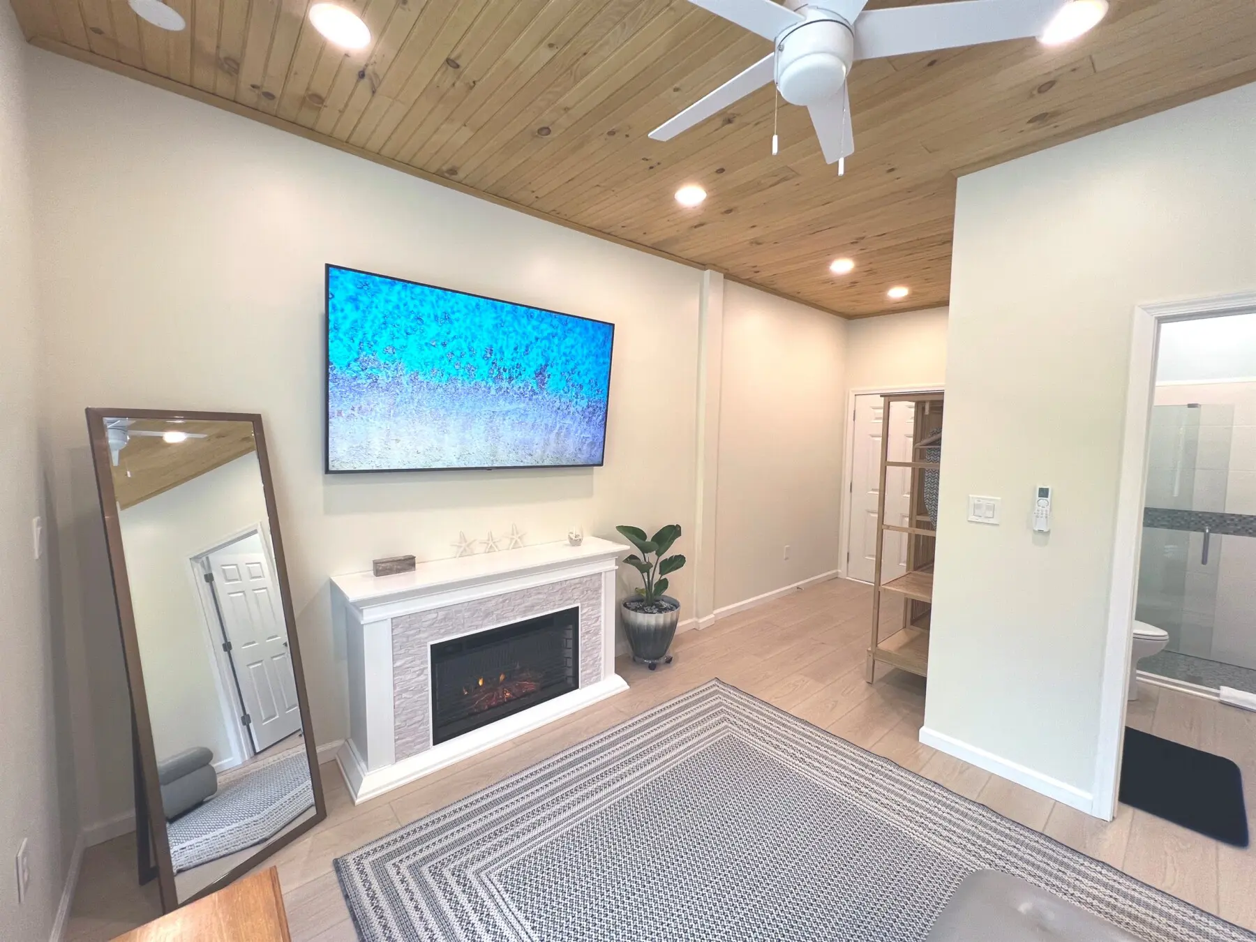 71bbd188f4b145e0bbddcf4499681300 LargeOriginal.jpg