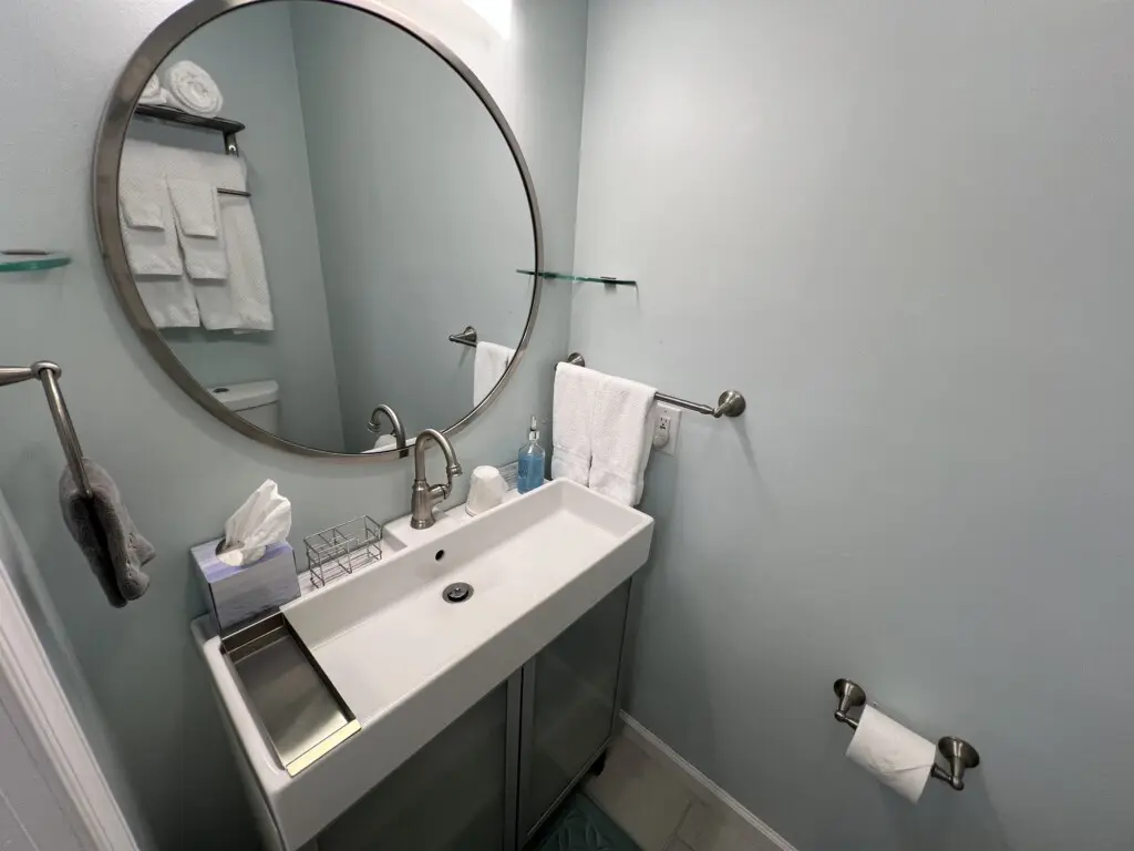 7a2c0e49d269453aa672ae48483307a7 LargeOriginal.jpg