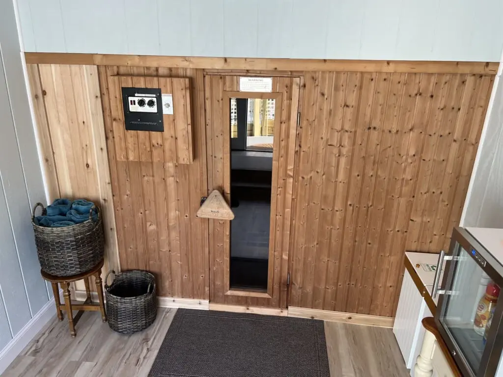 7d436464407c409cad7173762ef70134 LargeOriginal.jpg