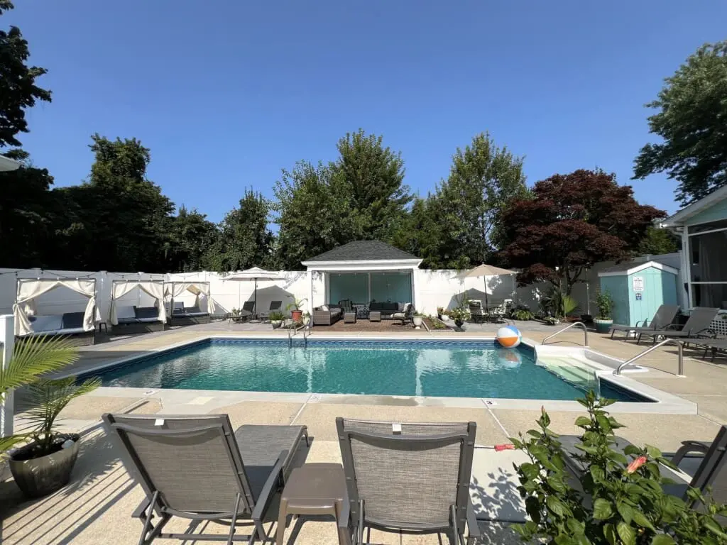 8bad83768ce348019059e12cf1adba6c LargeOriginal.jpg