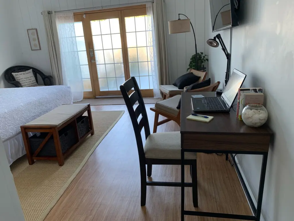 c4ff098b8c3041618a38167b1cd42ea6 LargeOriginal.jpg