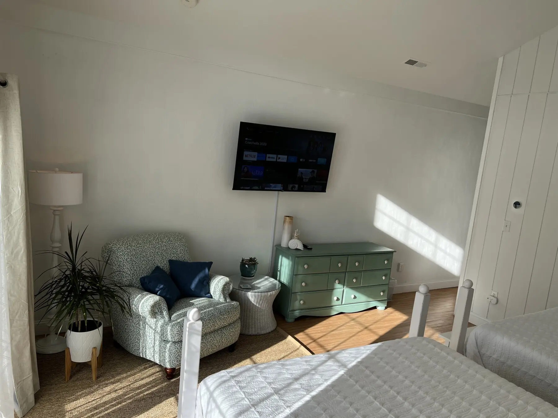 da210ec4249b45aab7dd33ba8e2af705 LargeOriginal.jpg