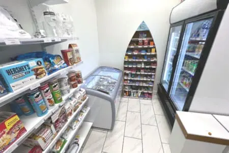 e1442daa25e64e8388a1b462cbe497e6 LargeOriginal.jpg