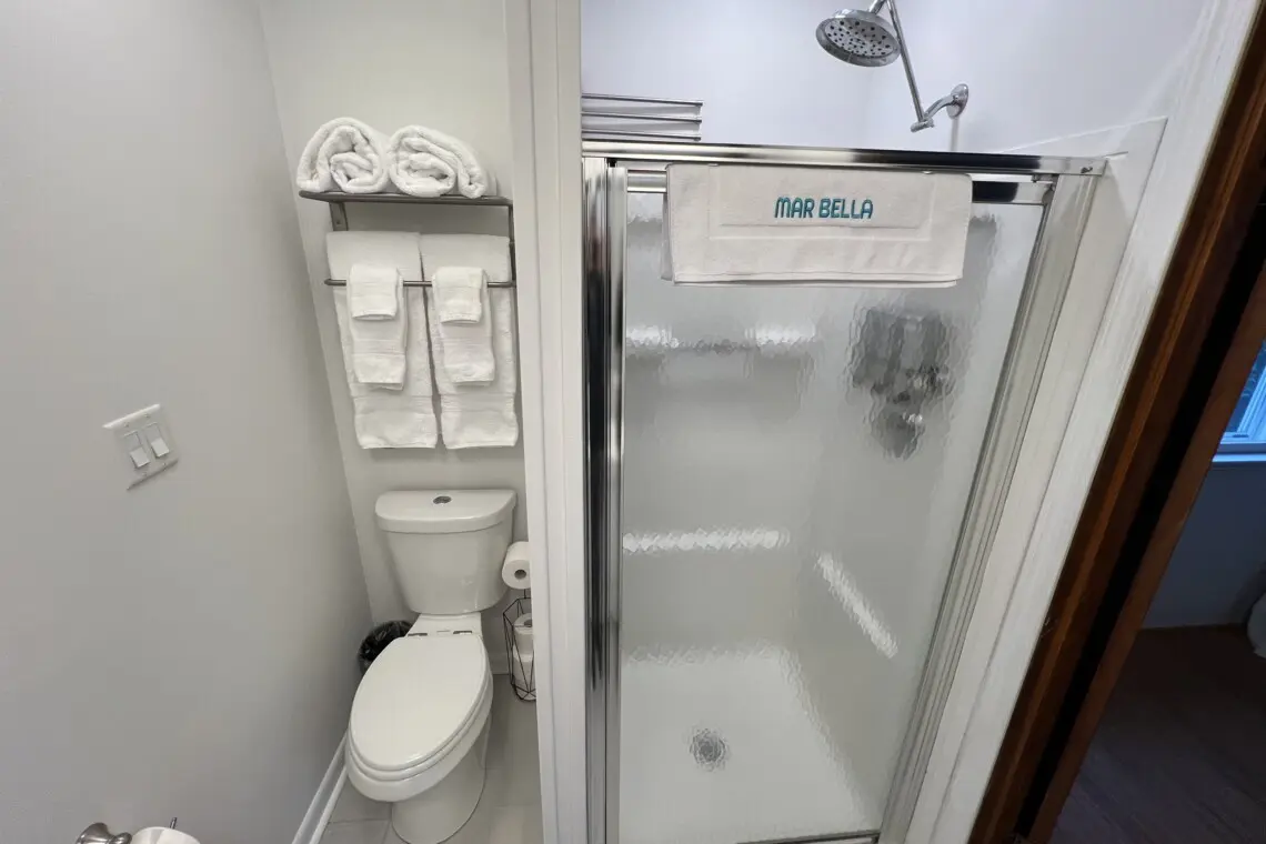 e2d53ab1a71b4f528220bb4f0ef2ffa1 LargeOriginal.jpg