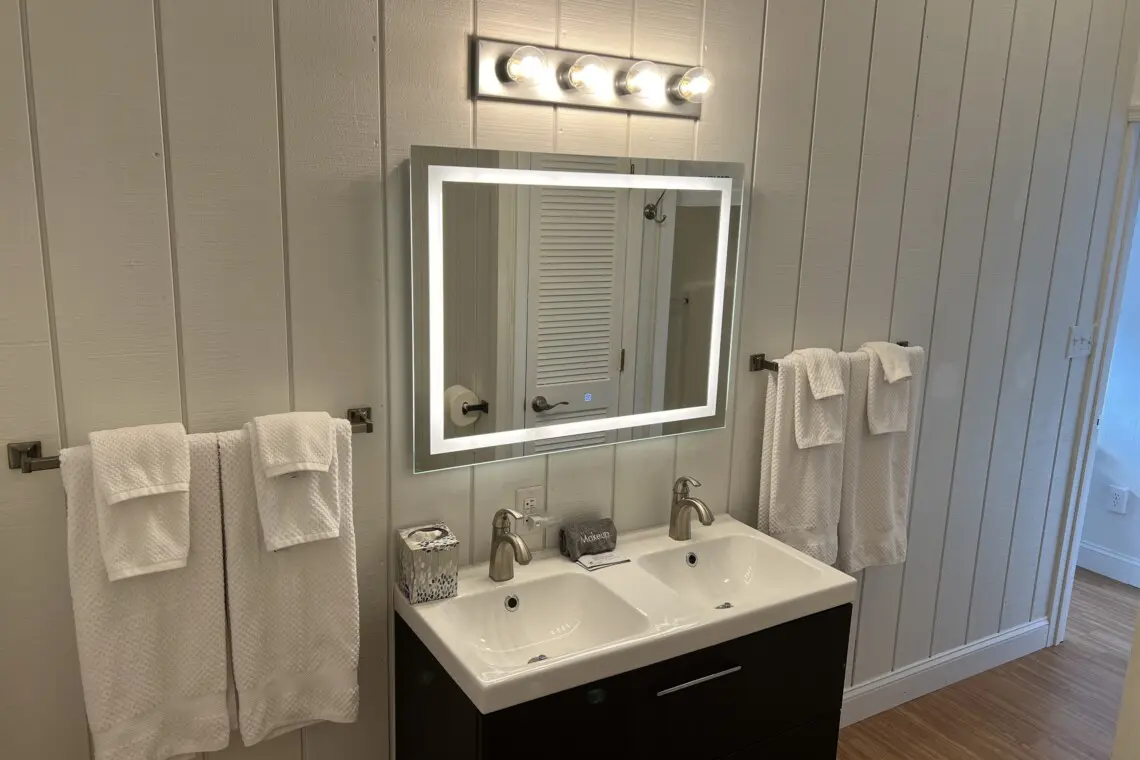 e9eea64b502148ba892b64482a793a12 LargeOriginal.jpg