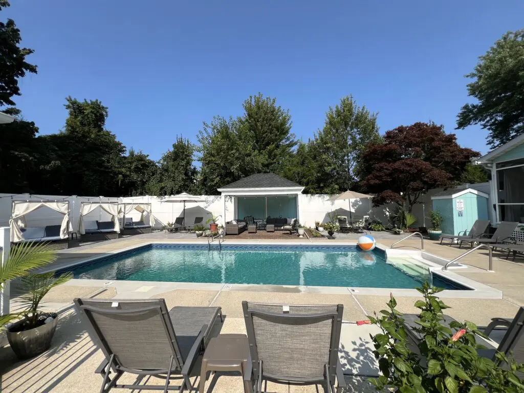 ede1508aad174aa2af88a43768600406 LargeOriginal.jpg