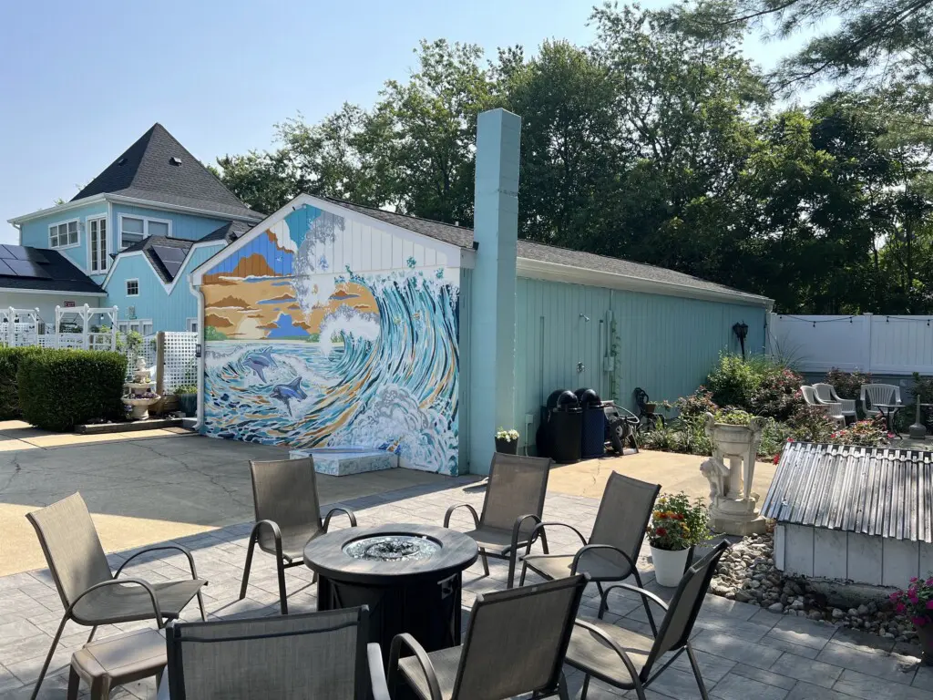 f8b9f8a870974baea89d1c7c98b1b183 LargeOriginal.jpg