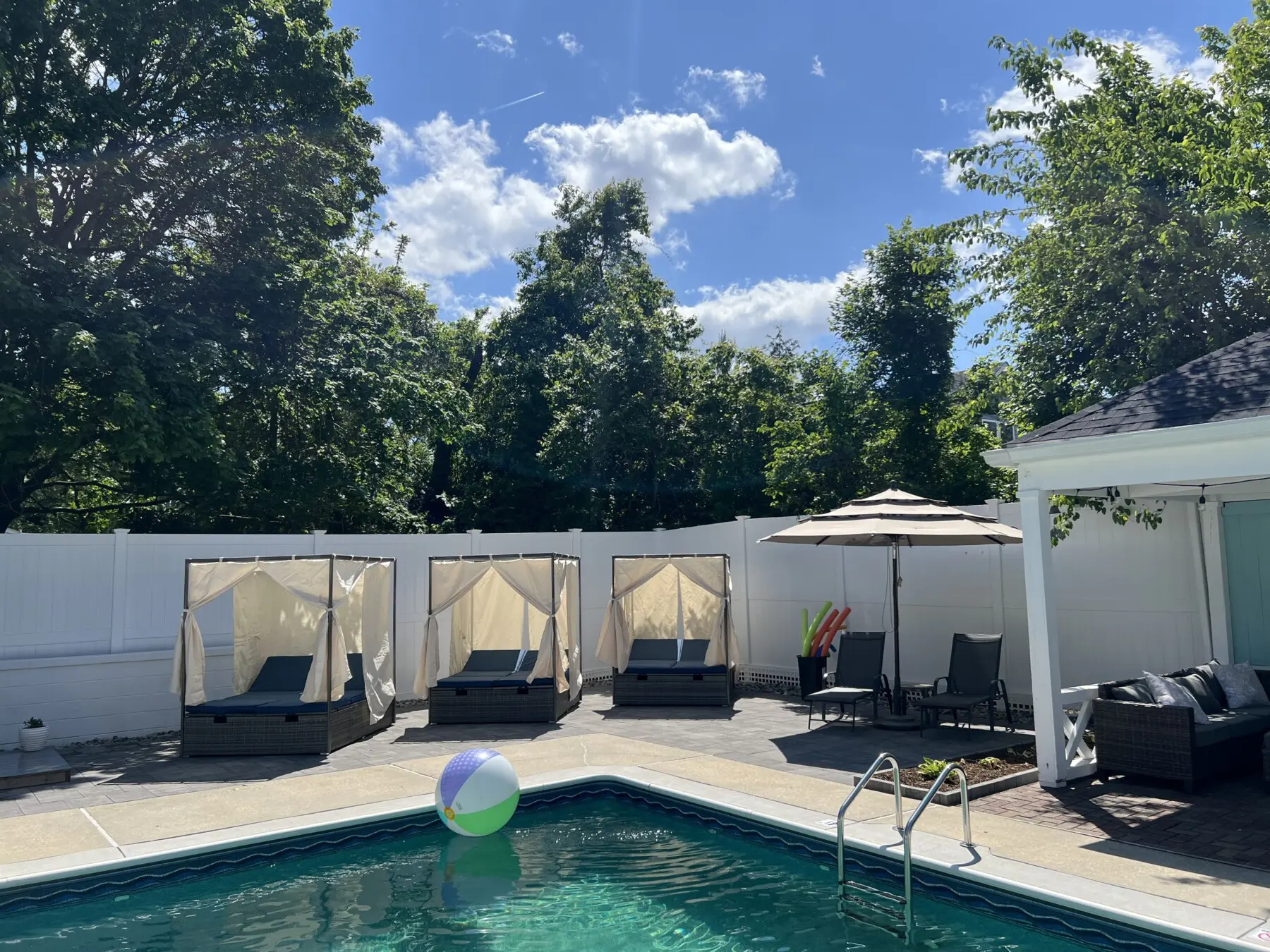 fb226b883869435e8e93abc949d640b2 LargeOriginal.jpg